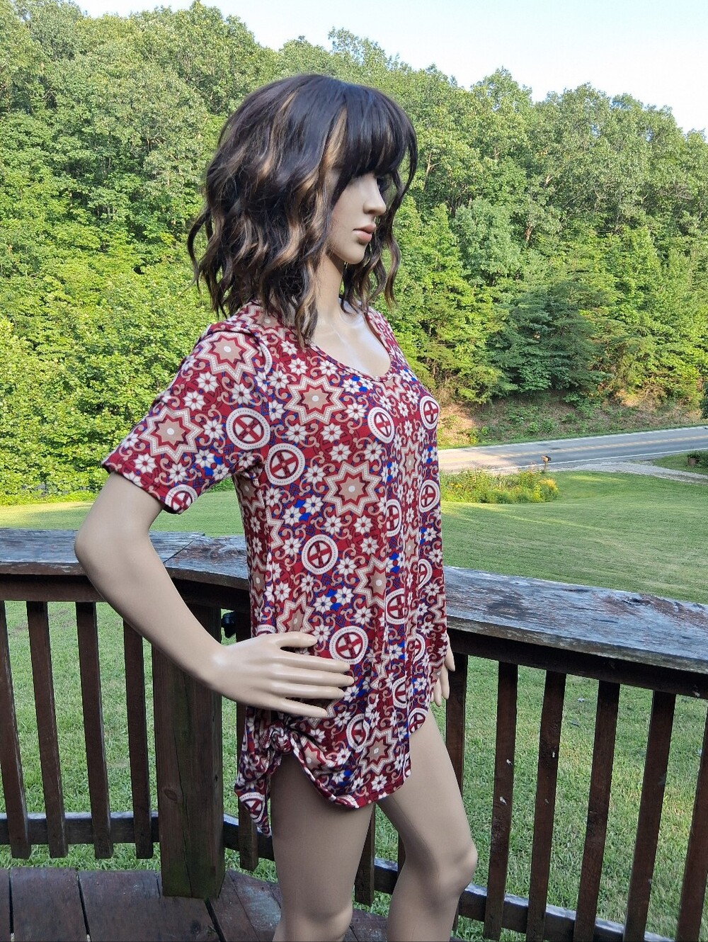 🤍 EUC LuLaRoe Red & Brown Shirt Size S - Picture 2 of 11